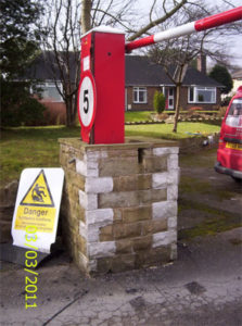 Security Barrier on High Platform