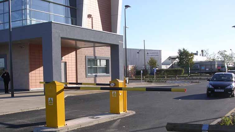 Yellow Rising Arm Barrier